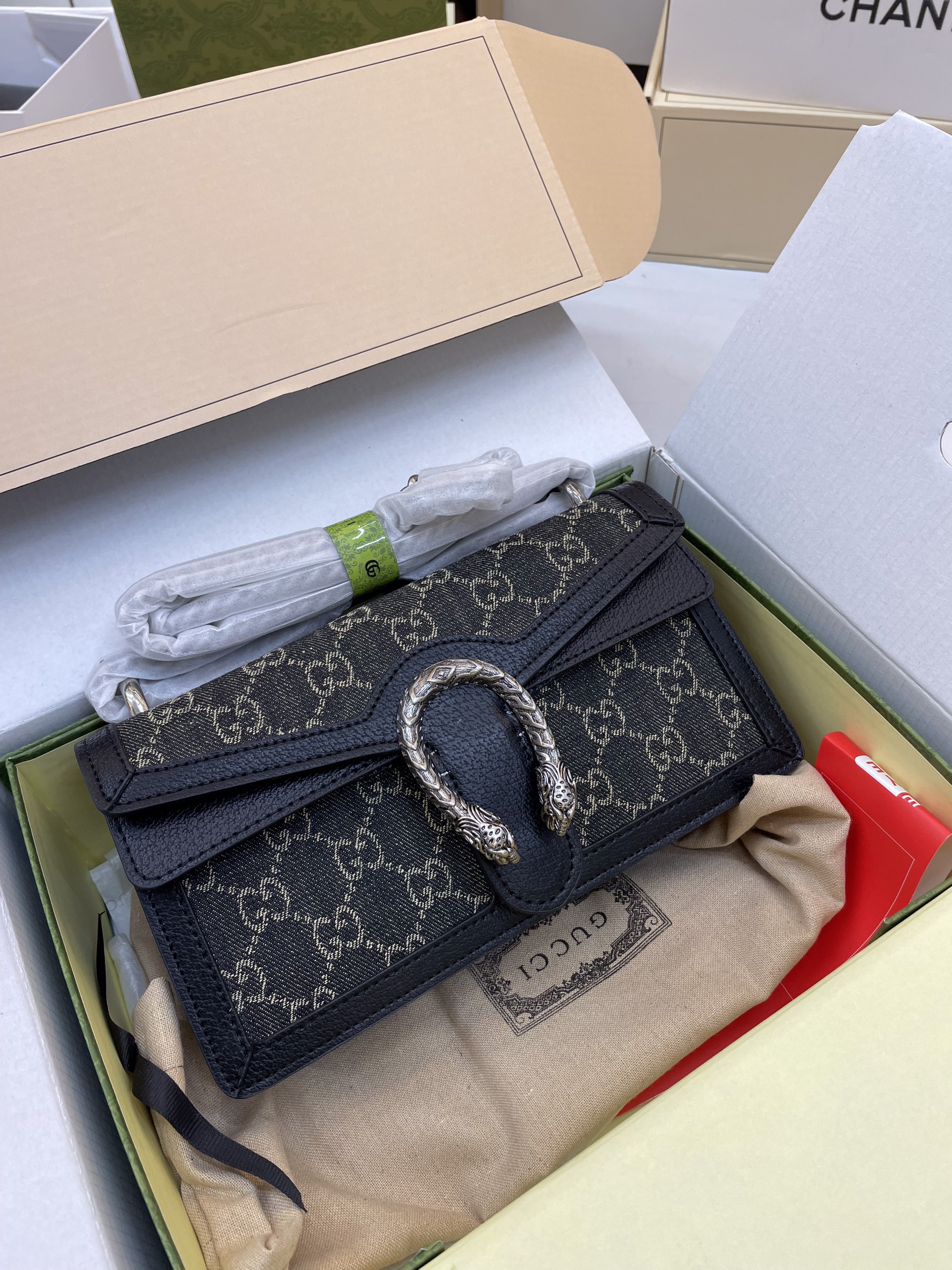 Túi Xách Gucci Dionysus Super Màu Đen Khóa Bạc Size 25cm